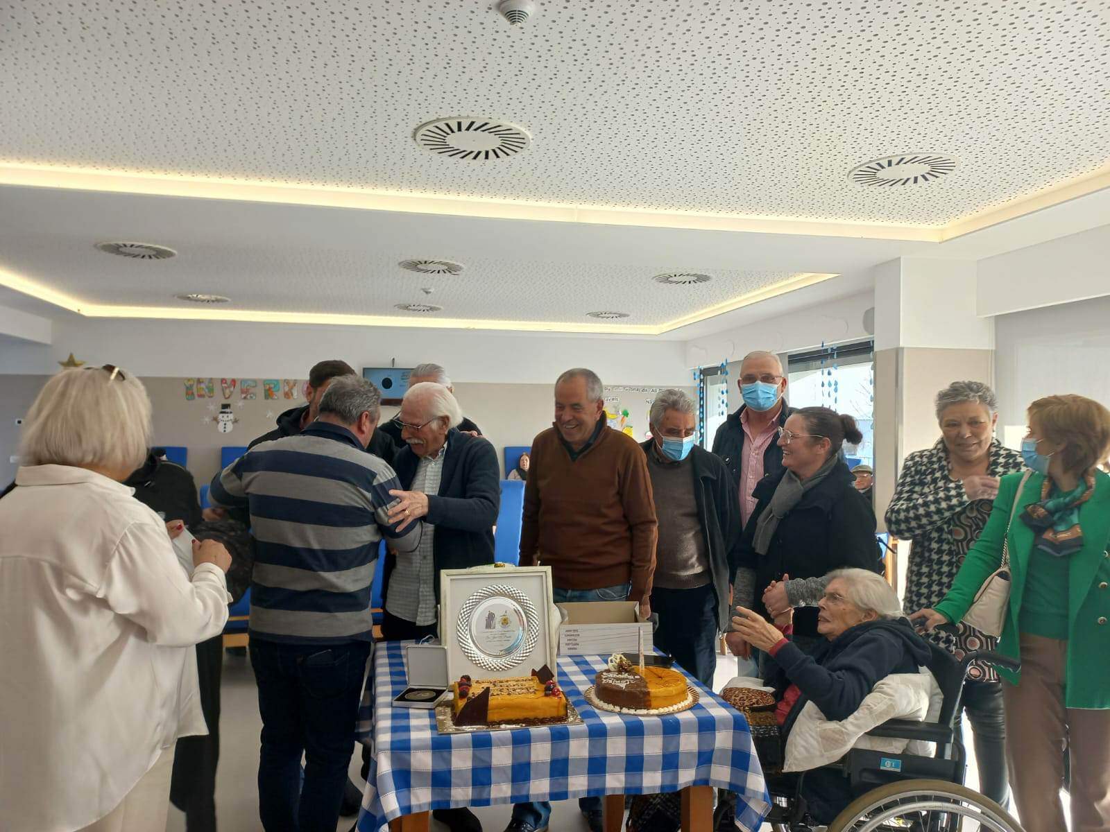 received_1330307224211011