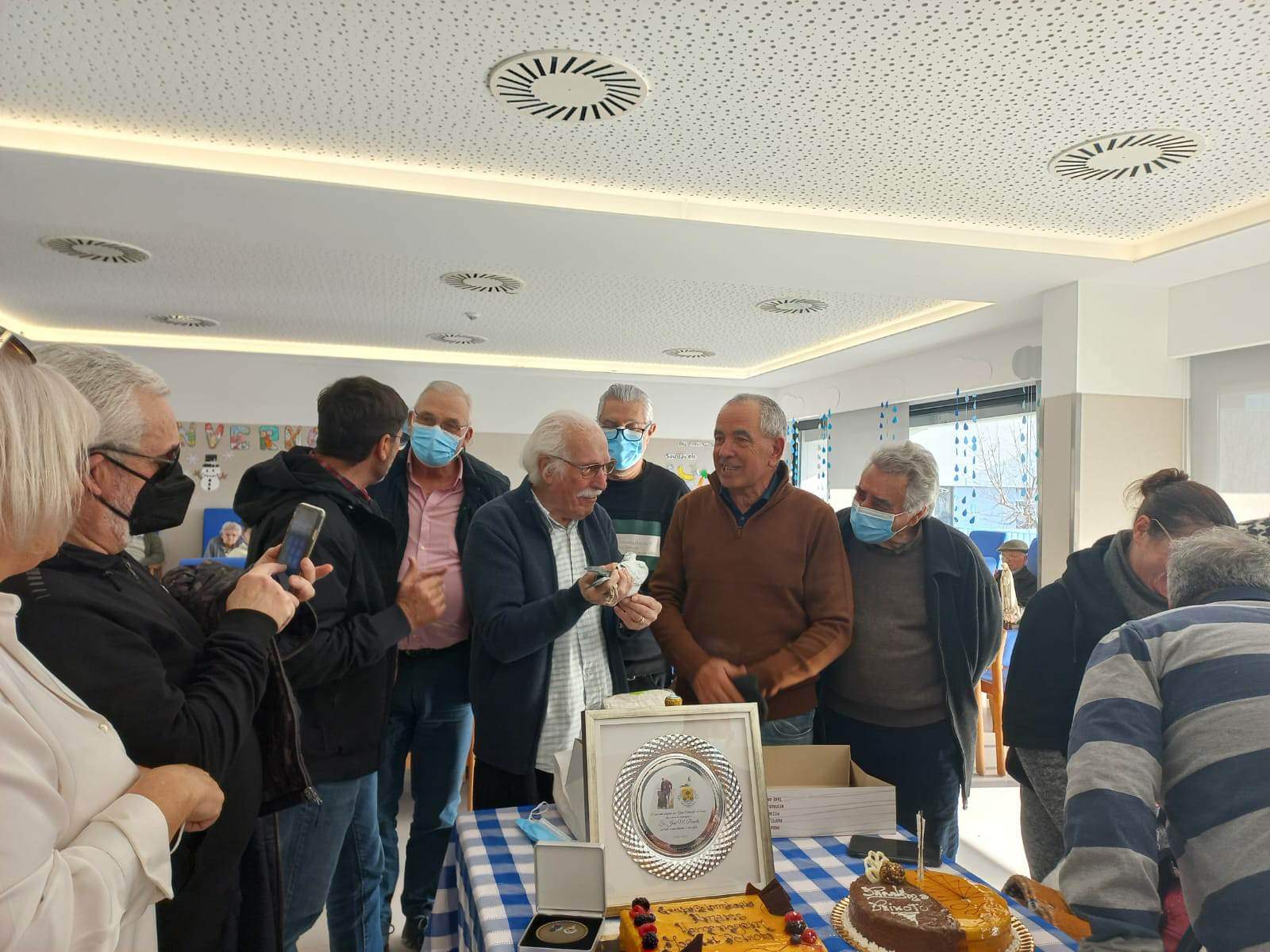 received_752918236170429